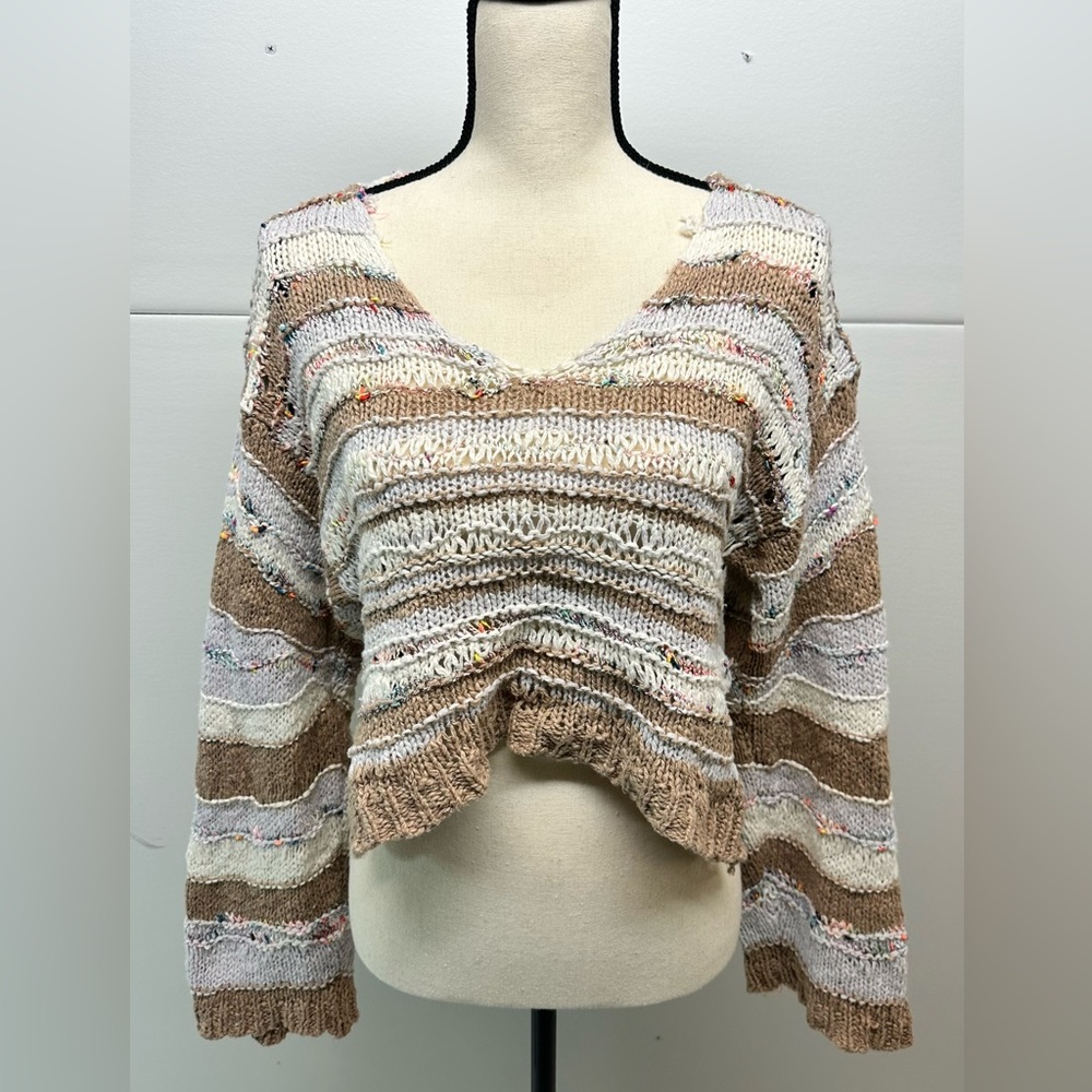 **SOLD**   VGUC FREE PEOPLE SIZE XS crop